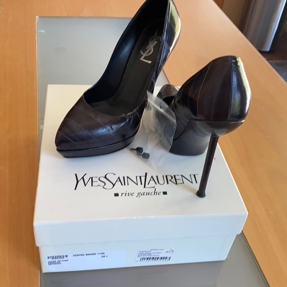 Rive Gauche Pumps w/Heel tips As-Is see pics